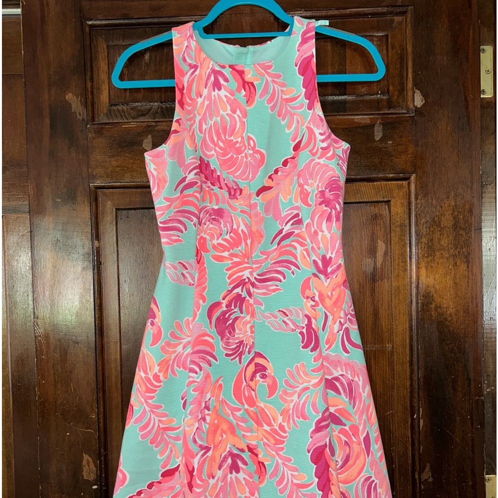Lilly Pulitzer sleeveless dress in a bright summer palate. Size XS.